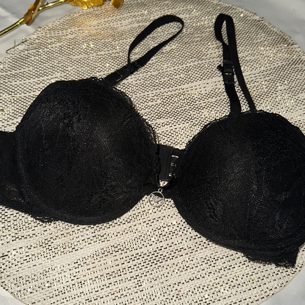 Emporio Armani - Black Lace Push-up Bra 32 B